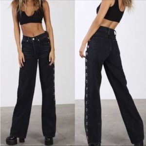 REVICE DENIM SUPER 80'S / HOLEY GRAIL JEANS